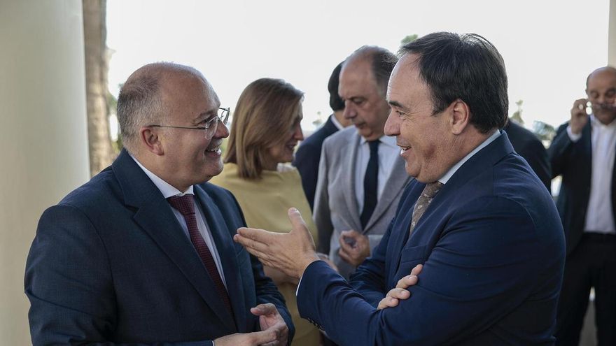 Tellado evita avalar a Pérez Llorca como candidato del PP a la Generalitat y el presidente reivindica su "sacrificio"