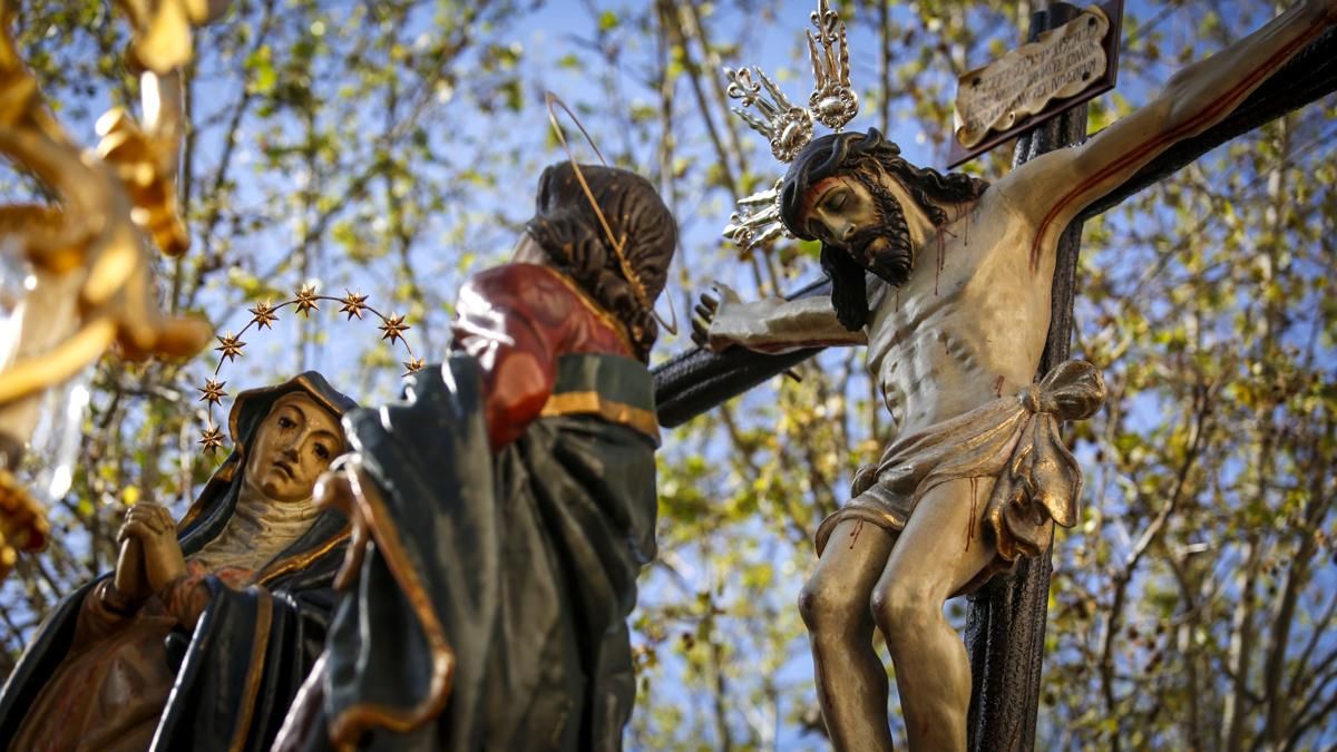 Salida procesional de la Hermandad del Amor, en imágenes