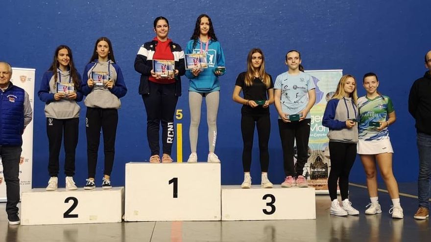 Lucía Parrado y Elena Dorta, segundas en el Máster Nacional Escolar de frontenis