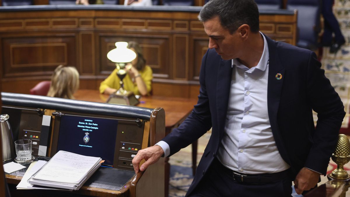 El presidente del Gobierno, Pedro Sánchez, a su llegada a una sesión plenaria en el Congreso de los Diputados.