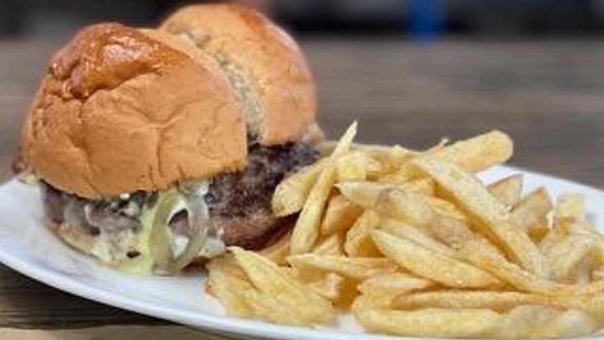 Hamburguesa de cochino negro