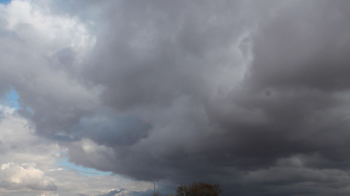 El 112 activa la alerta amarilla por tormentas en toda Extremadura para este domingo