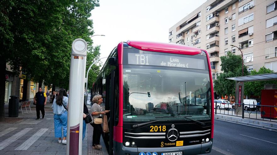 El tranvibús llegará a la Plaza del Duque a partir del 28 de septiembre y obligará a cambios en varias líneas de Tussam