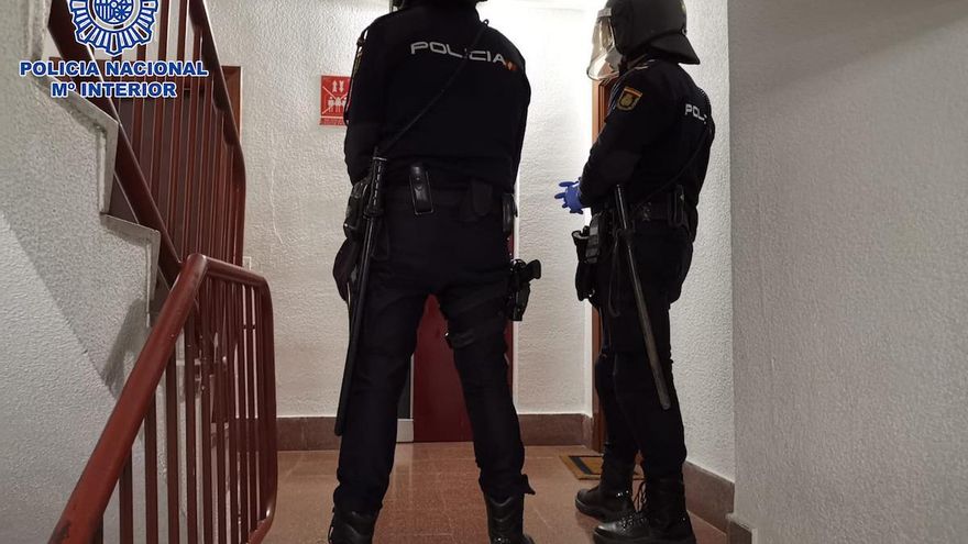 Detenido un hombre al intentar entrar a robar a una casa escalando hasta el balcón en Logroño