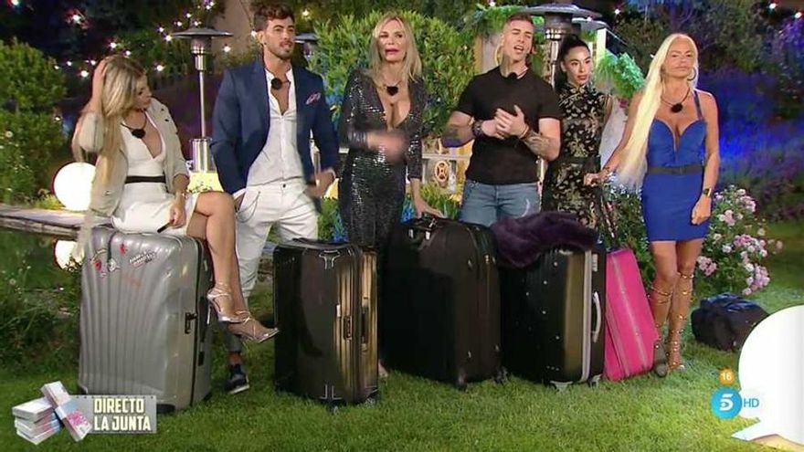 Algunos de los concursantes de 'La casa fuerte' en el estreno
