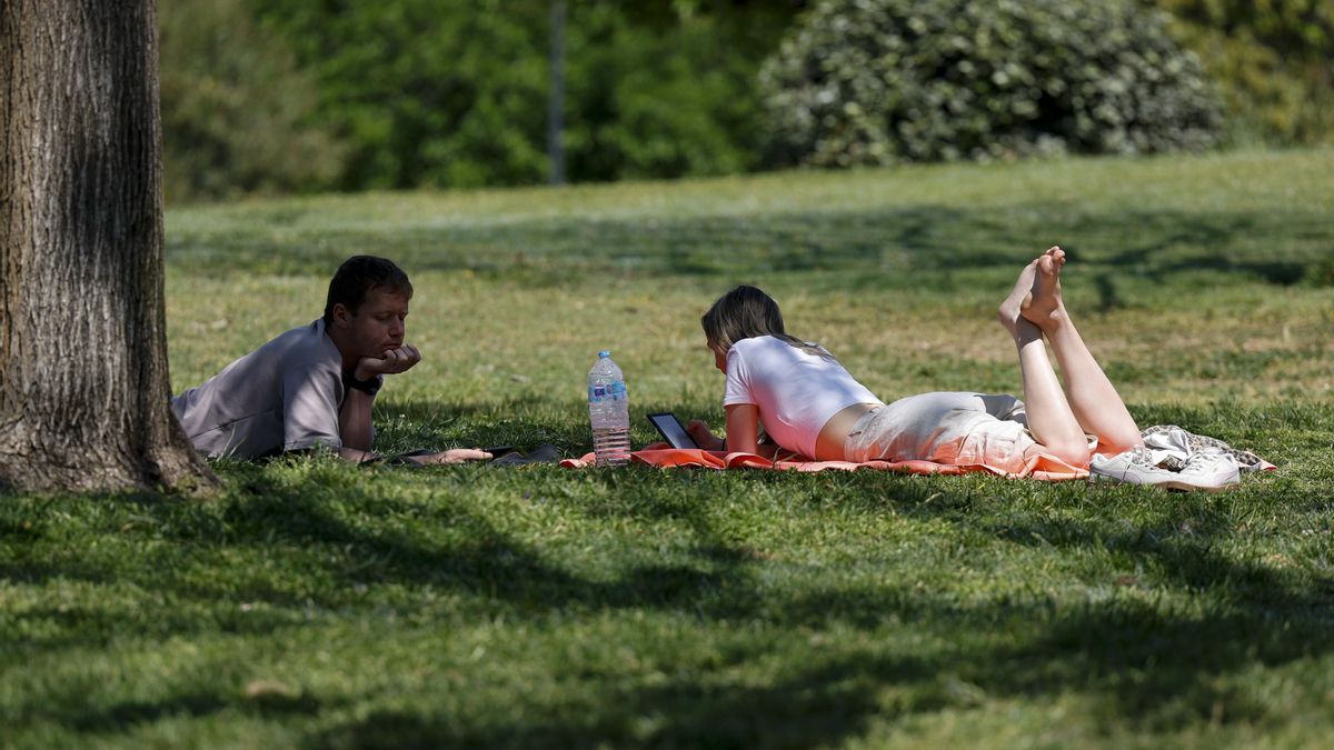 El calor aprieta y la Aemet extiende este viernes los avisos a seis comunidades