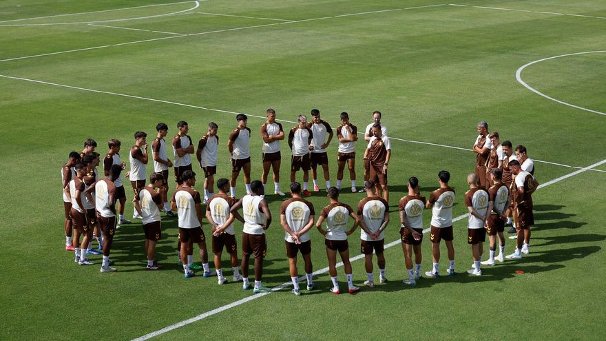 Las Palmas arranca ante el Andorra su proyecto posdescenso