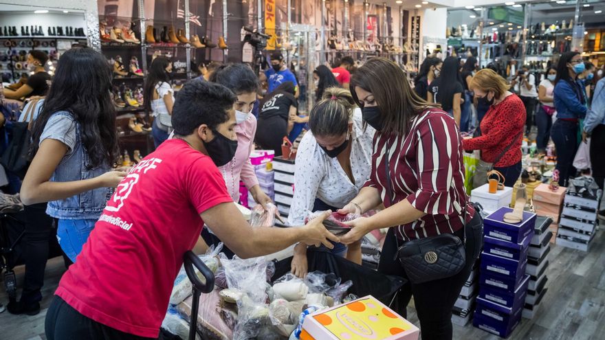 El Black Friday se adelanta en Venezuela desafiando a la pandemia