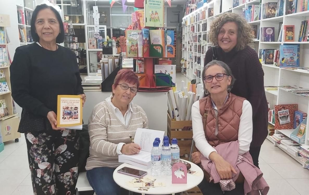 La psicóloga y escritora María José Alfonso en la presentación de su último libro en Librería Estudiante.