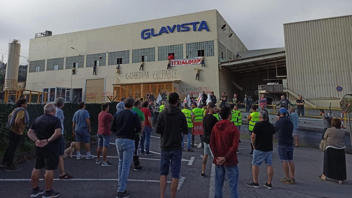 Trabajadores de Glavista, división que Guardian vendió a un fondo, en una concentración de 2023