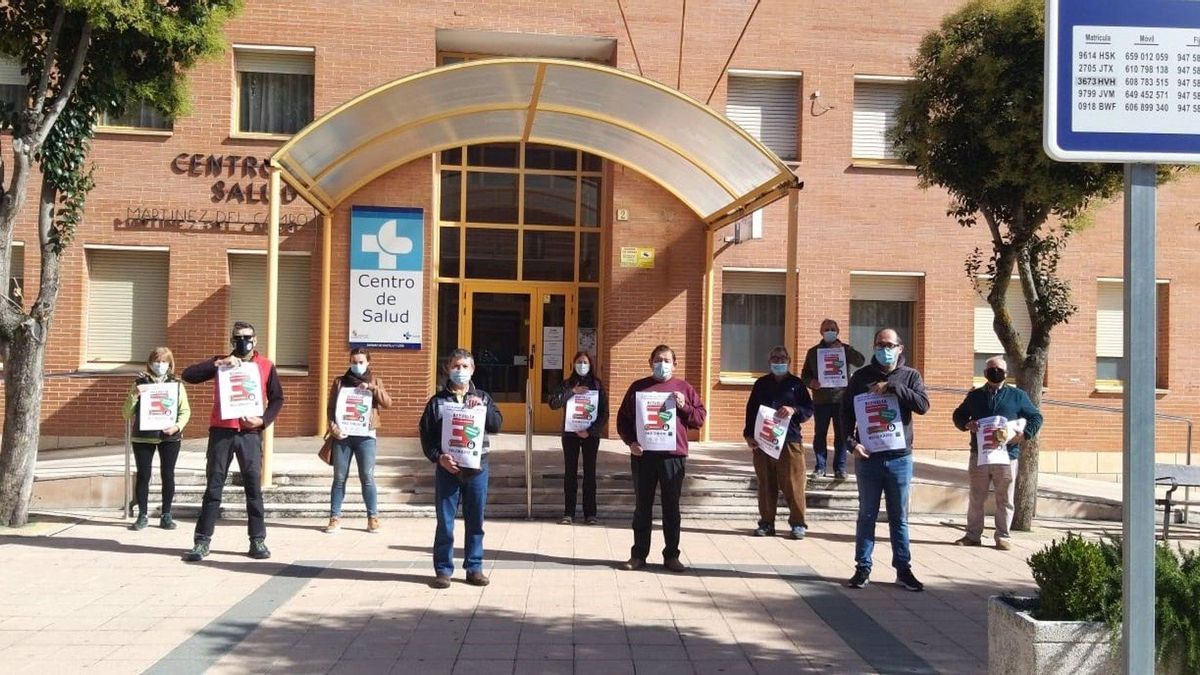 Concentración ante el centro de salud de Belorado (Burgos).