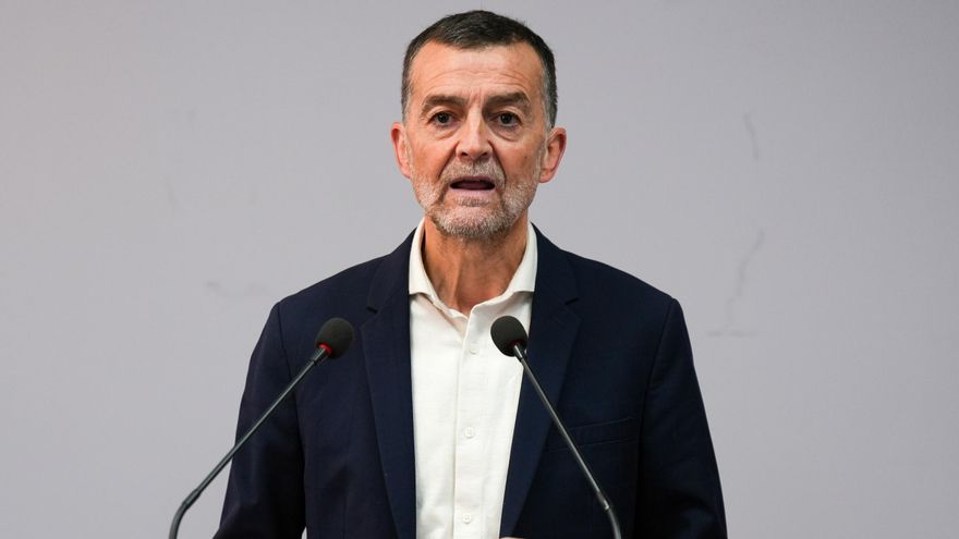 El coordinador federal de IU y candidato a la Presidencia de la Junta por la coalición Por Andalucía, Antonio Maíllo, ofrece una rueda de prensa sobre distintos temas de actualidad política tanto de ámbito nacional como andaluz. (Foto de archivo).