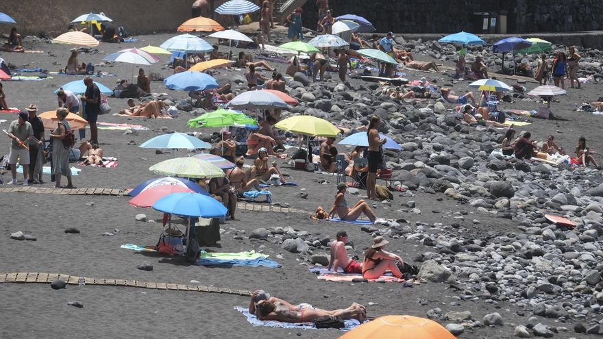 La Aemet prevé que el pico álgido de la ola de calor en Canarias llegue el sábado, cuando se podrán superar los 40 grados