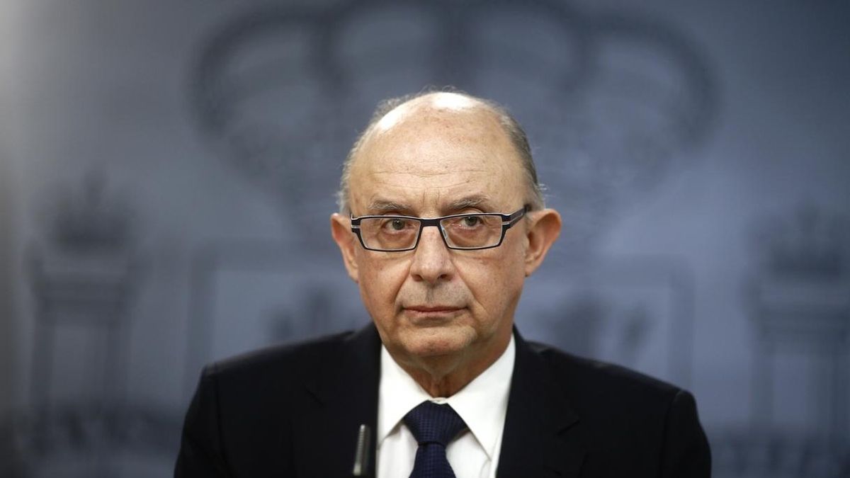 Montoro cree que el caso de Rato demuestra que Hacienda investiga "a todos, sean quienes sean"