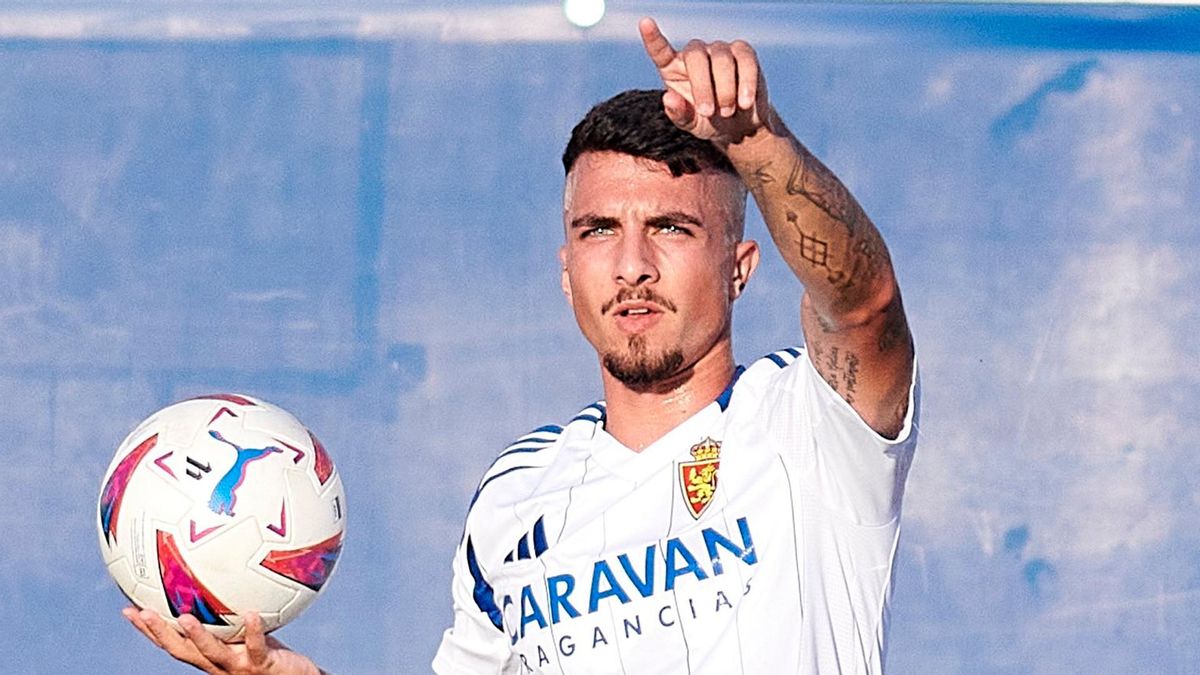 Tasende, durante un partido con el Real Zaragoza