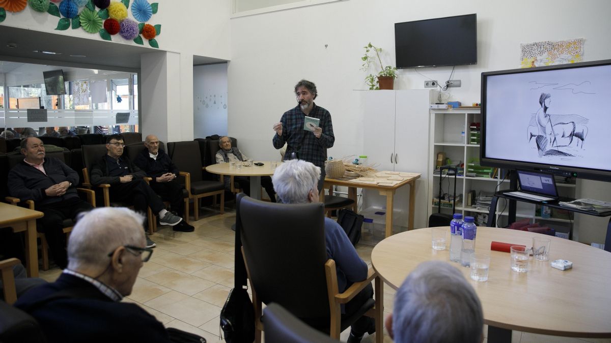 Museo fuera de Museo: el arte y la cultura entran al centro de día Gonzalo de Berceo