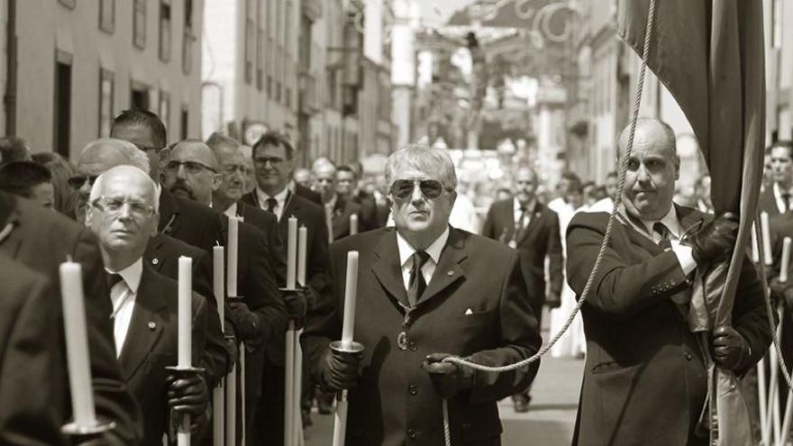 La mujer que demandó a la Esclavitud del Cristo de La Laguna por discriminación recurre al Constitucional