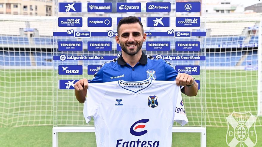 Un esguince de tobillo priva a Nono de entrar en su primera convocatoria con el CD Tenerife