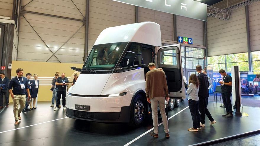 Tesla presenta por fin el camión eléctrico Semi en Europa