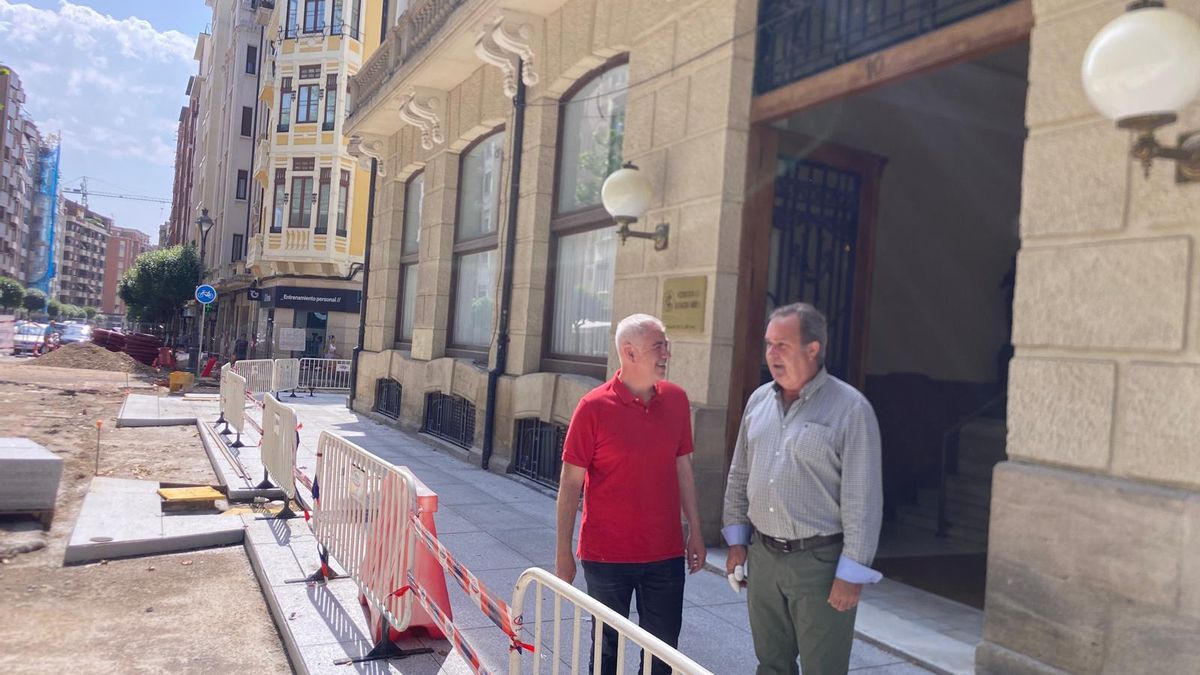 Las obras de la Glorieta en las puertas del Círculo Logroñés