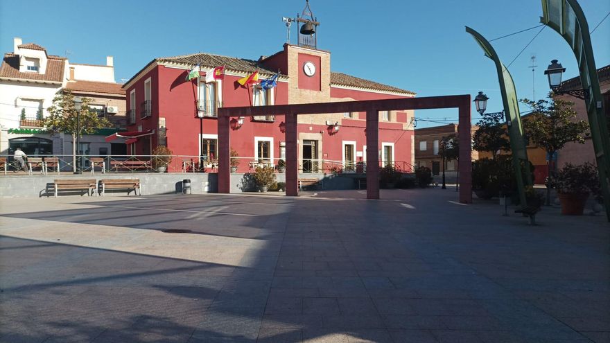 El Ayuntamiento de Gamonal estudia acciones jurídicas para detener la reapertura del polémico 'Hotel Jake'