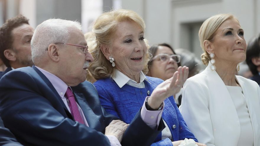 Los expresidentes madrileños Joaquín Leguina, Esperanza Aguirre (c), y Cristina Cifuentes.