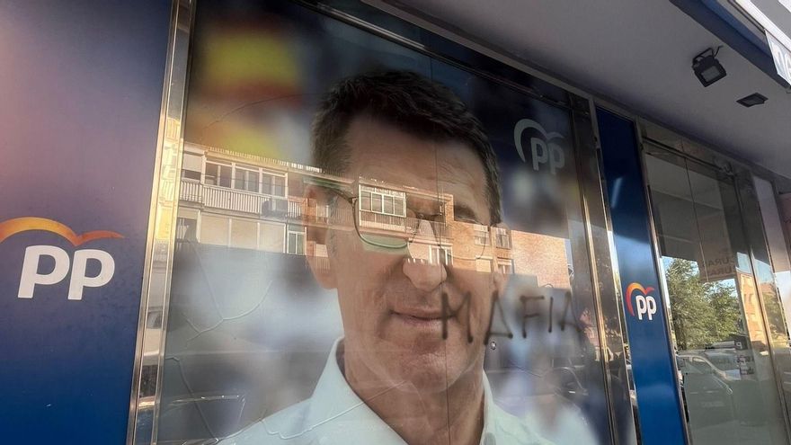 El PP de Castilla-La Mancha denuncia "un acto de vandalismo inaceptable" en su sede regional
