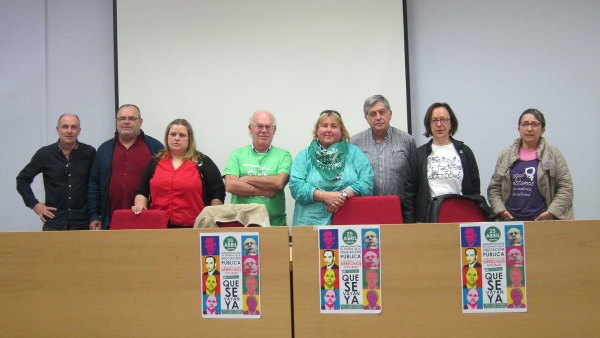 Convocan una manifestación en defensa de la educación y los derechos sociales y para que los gobernantes "se vayan ya"