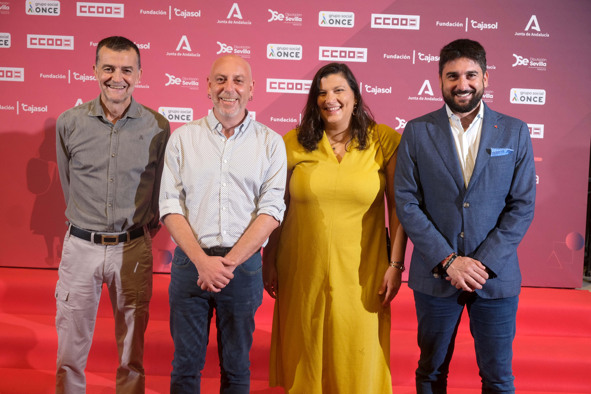 Maíllo e Ismael Sánchez, flanquendo al secretario general del Partido Comunista de Andalucía, Ernesto Alba, y la secretaria de Organización de IU Andalucía, Irene García-Durán