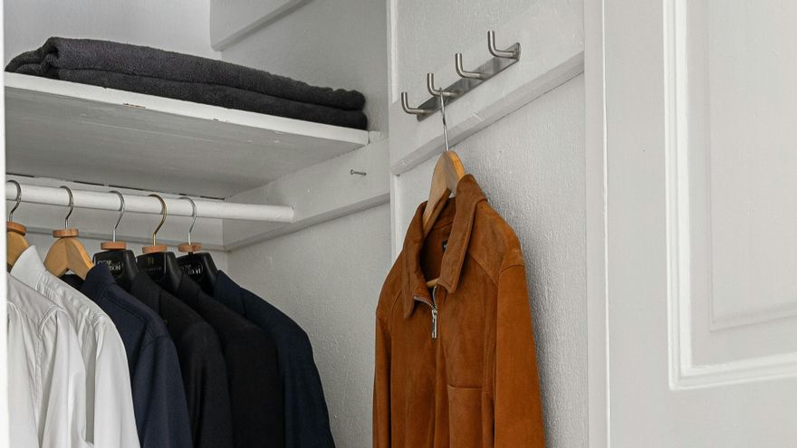 Paredes donde colgar prendas de ropa