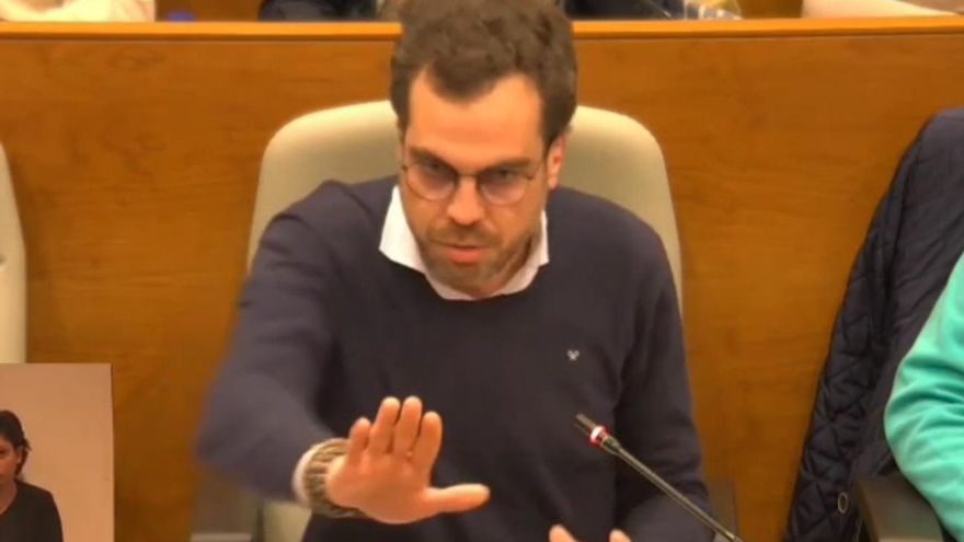 El líder de Vox en Torrent que criticó a Mazón por la DANA pide la baja del partido y pasarse al grupo de no adscritos