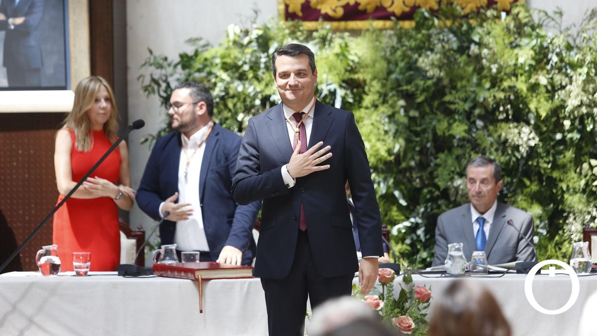 La reelección de Bellido como alcalde de Córdoba, en imágenes