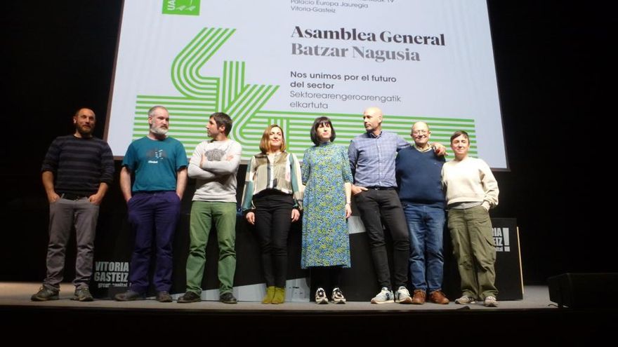 Imagen de nuevo órgano de dirección de UAGA.