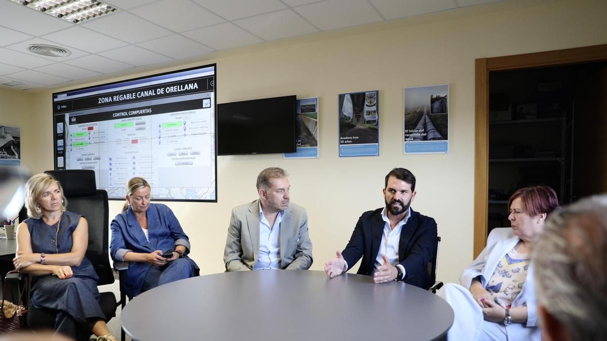 Cotrina acusa a la Junta de dejar "hundir" el regadío y romper el diálogo con el sector