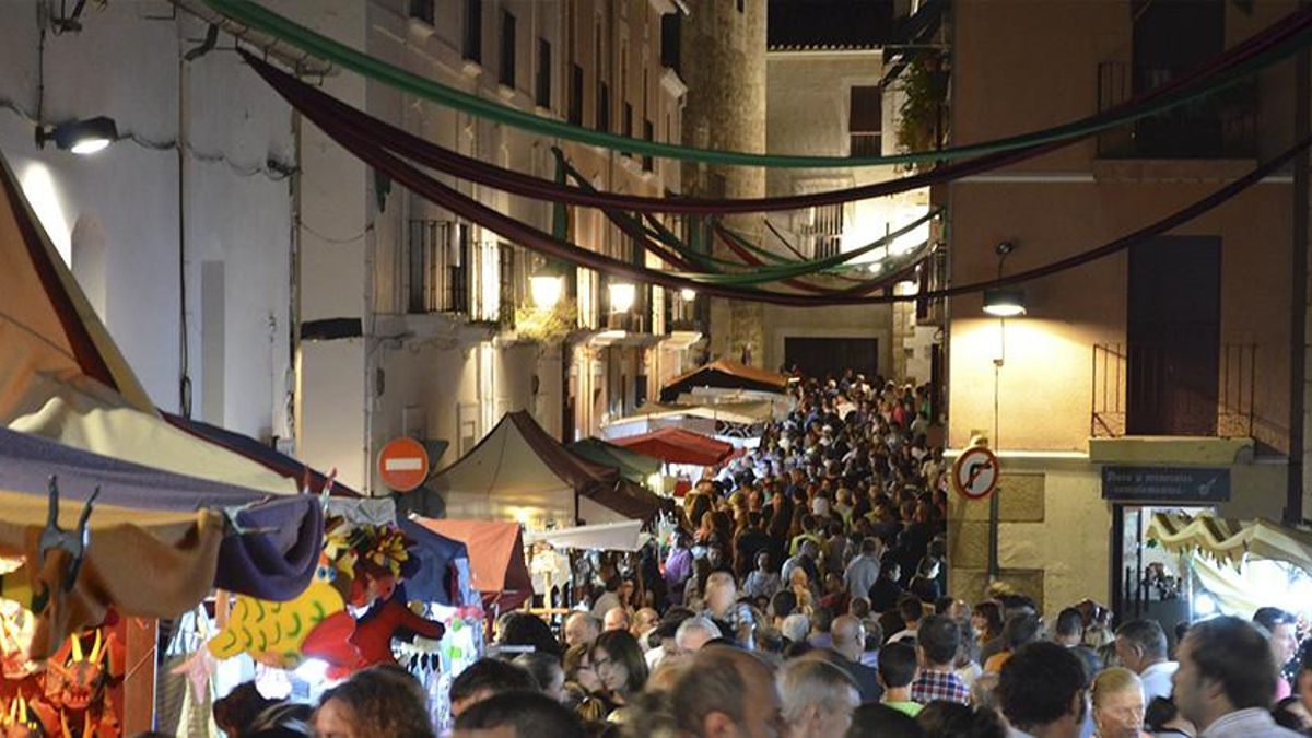 Plasencia regala una fiesta cargada de tradición y marcada por un intenso calor
