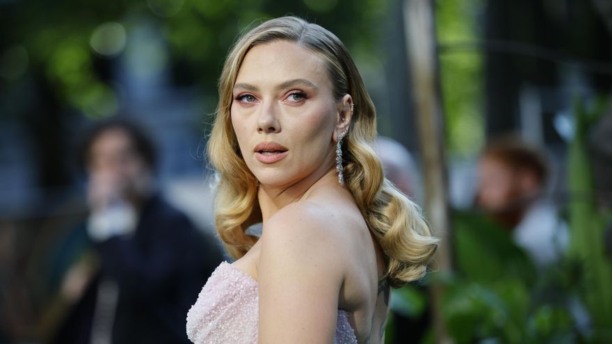 Scarlett Johansson, líder dentro y fuera de la pantalla en 'Jurassic World: El renacer'