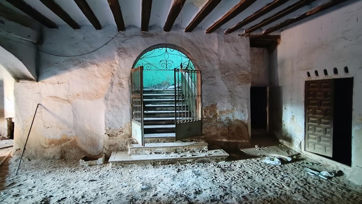Interior de la Casa Lucías, en Báguena, antes de la demolición.