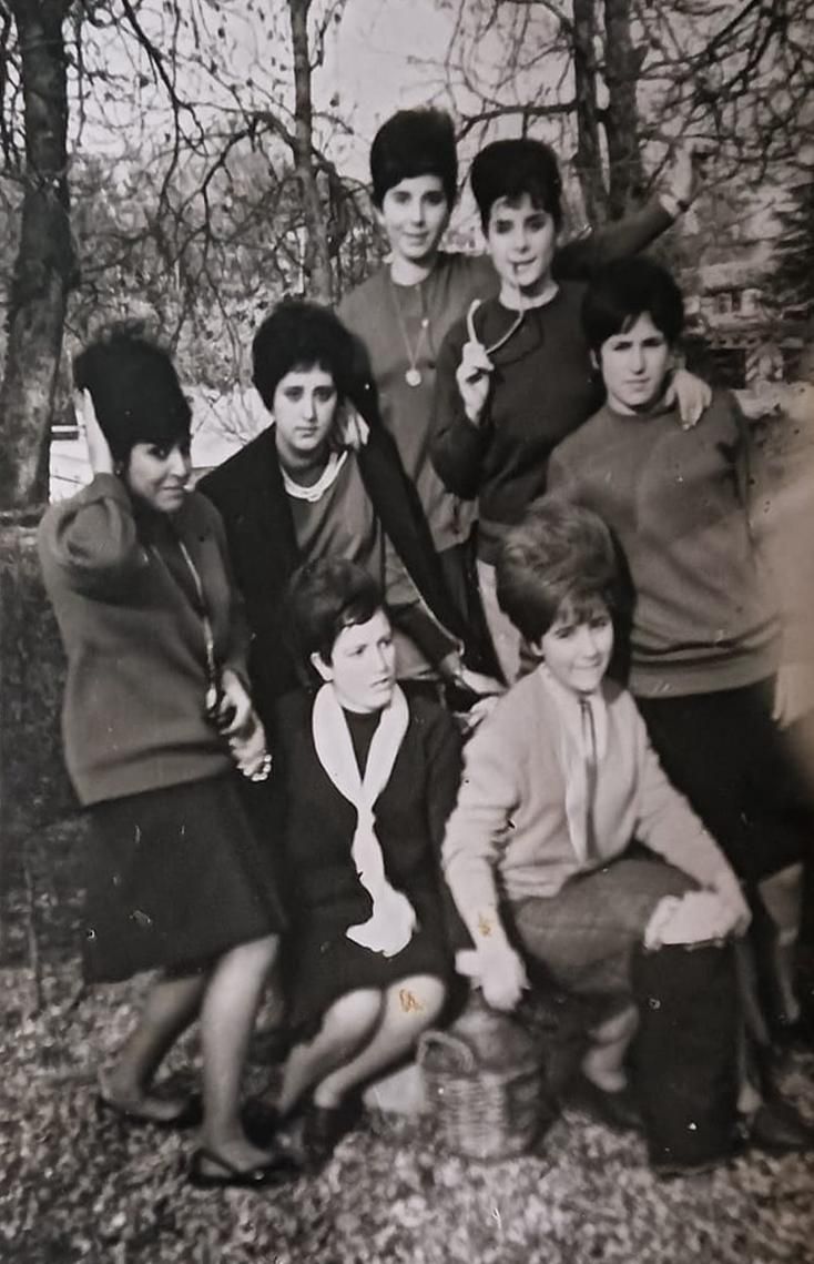 Dori con otras amigas cigarreras en los años 60 de Logroño
