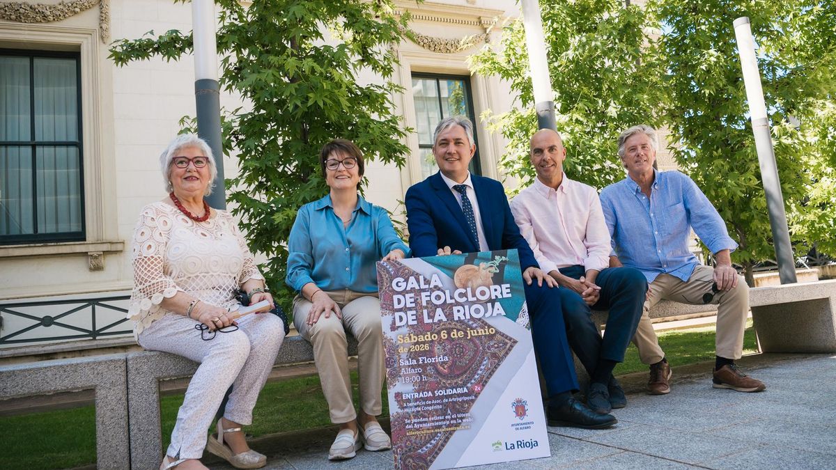 La Gala del Folclore abre la puerta a recuperar el Grupo de Danzas de Alfaro