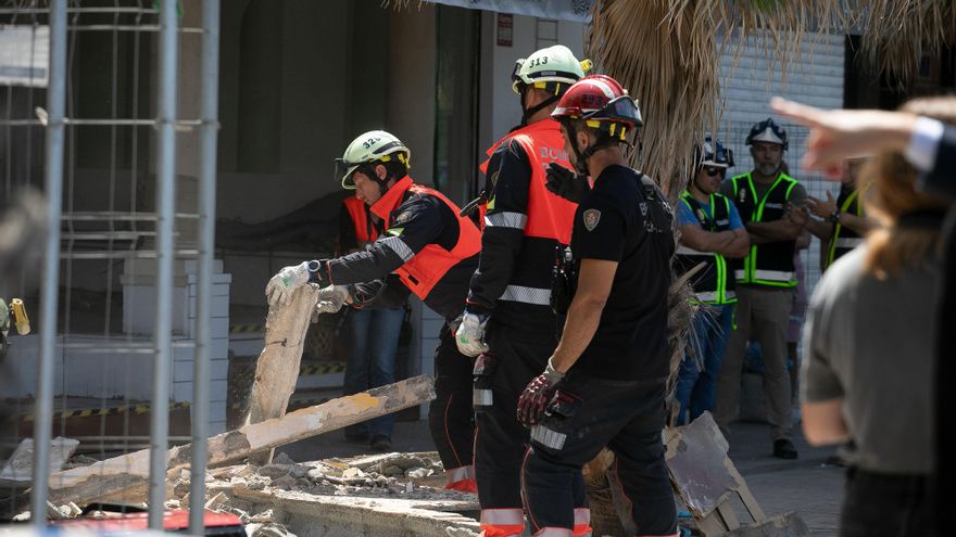 Unes obres deficients i sobrepès a la terrassa: les hipòtesis de l'esfondrament amb quatre morts a la Platja de Palma