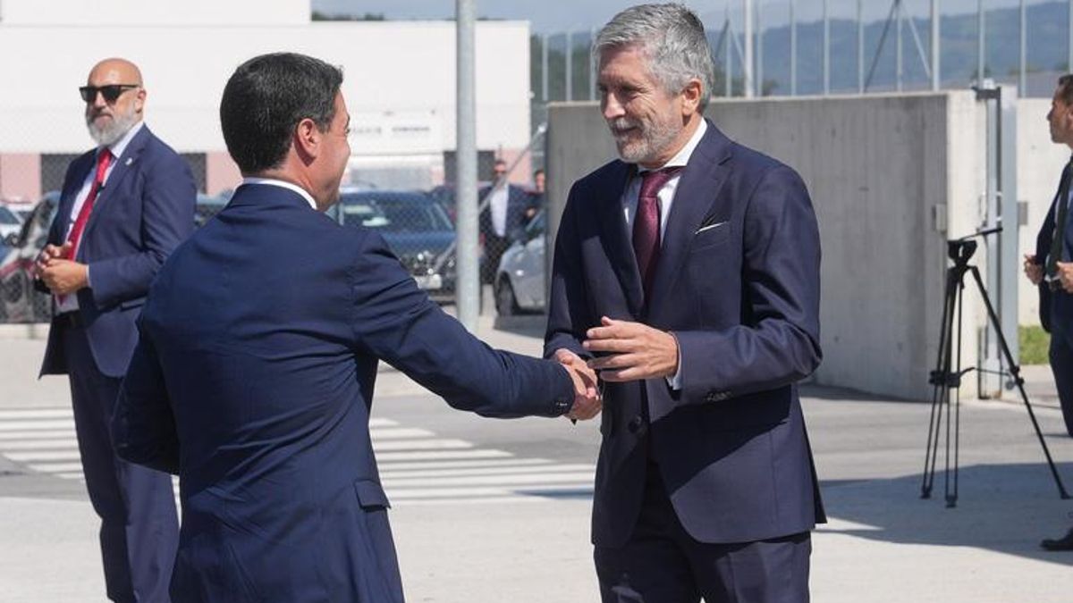 Grande-Marlaska inaugura la nueva cárcel de Donostia que ha construido el Estado y que gestionará el Gobierno vasco