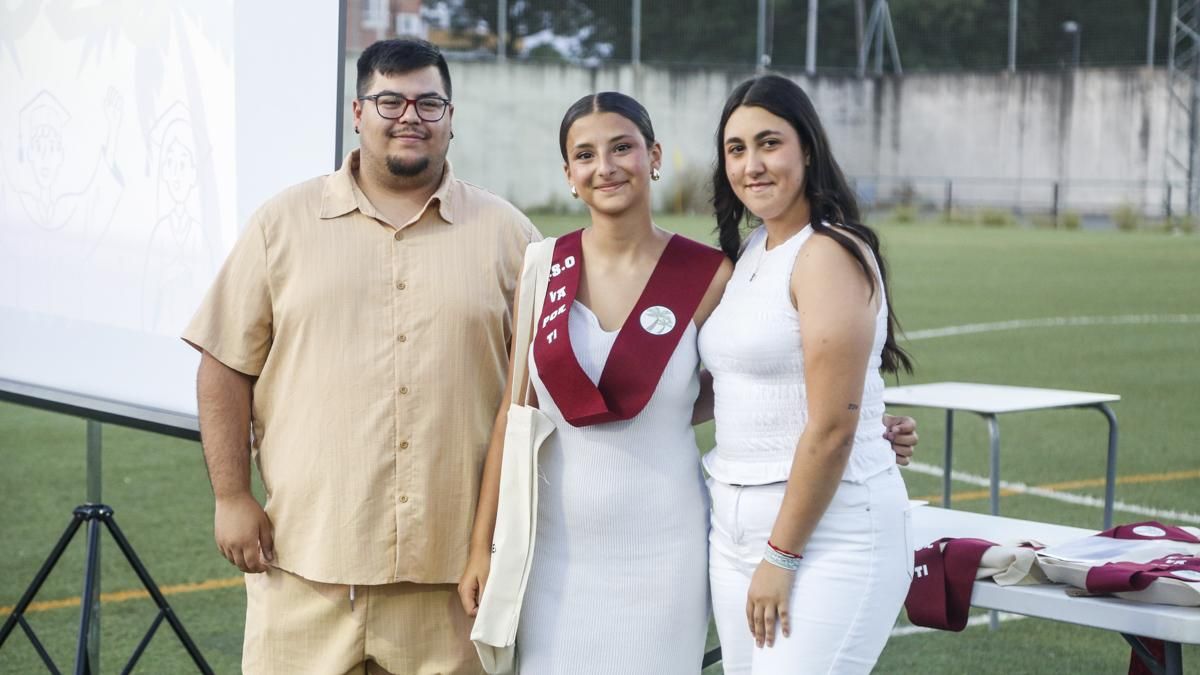 Homenaje a alumnos de Las Palmeras tras graduarse