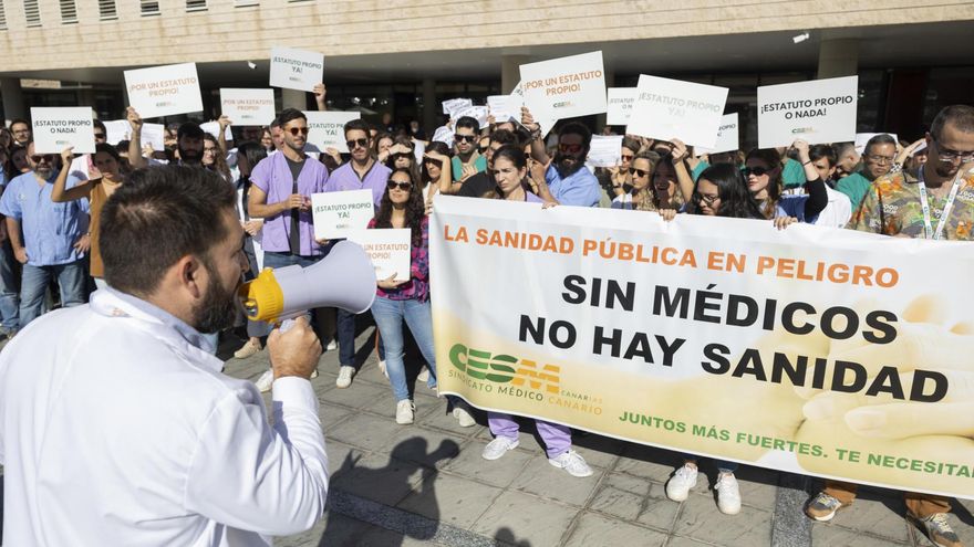 El 60% de los médicos de Canarias secunda la huelga contra el estatuto marco, según los sindicatos