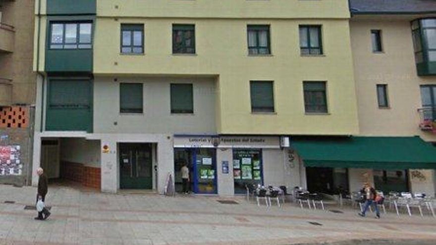 Administración número 7 de Ponferrada que ha repartido la suerte a los bercianos en el Sorteo Extraordinario de Navidad.