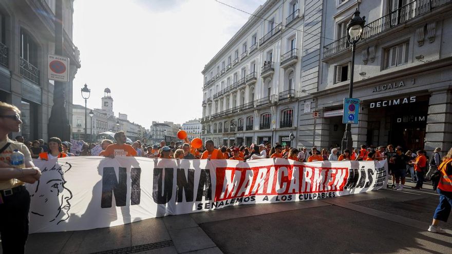 Última hora sobre las protestas por el desahucio de Maricarmen: miles de personas marchan por el centro de Madrid