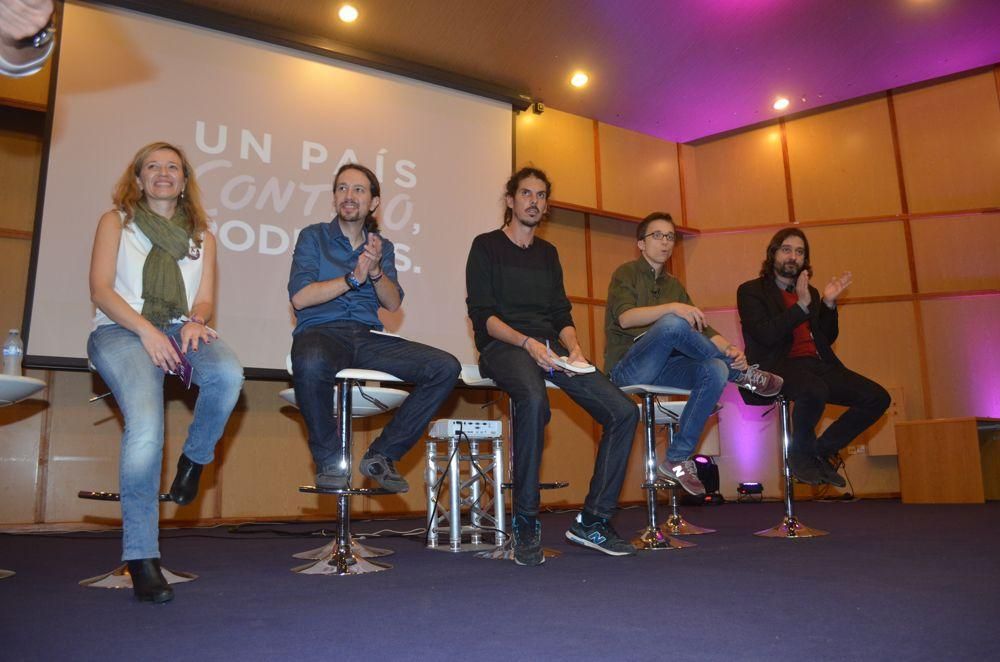 Acto de campaña de Podemos en Tenerife. (Foto: Moisés Pérez).