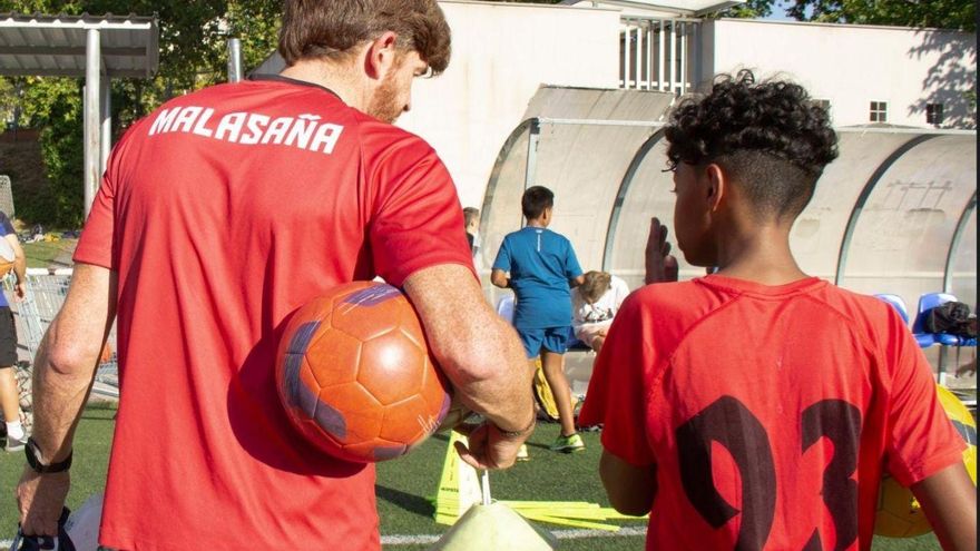 José Ignacio y un jugador del Malasaña