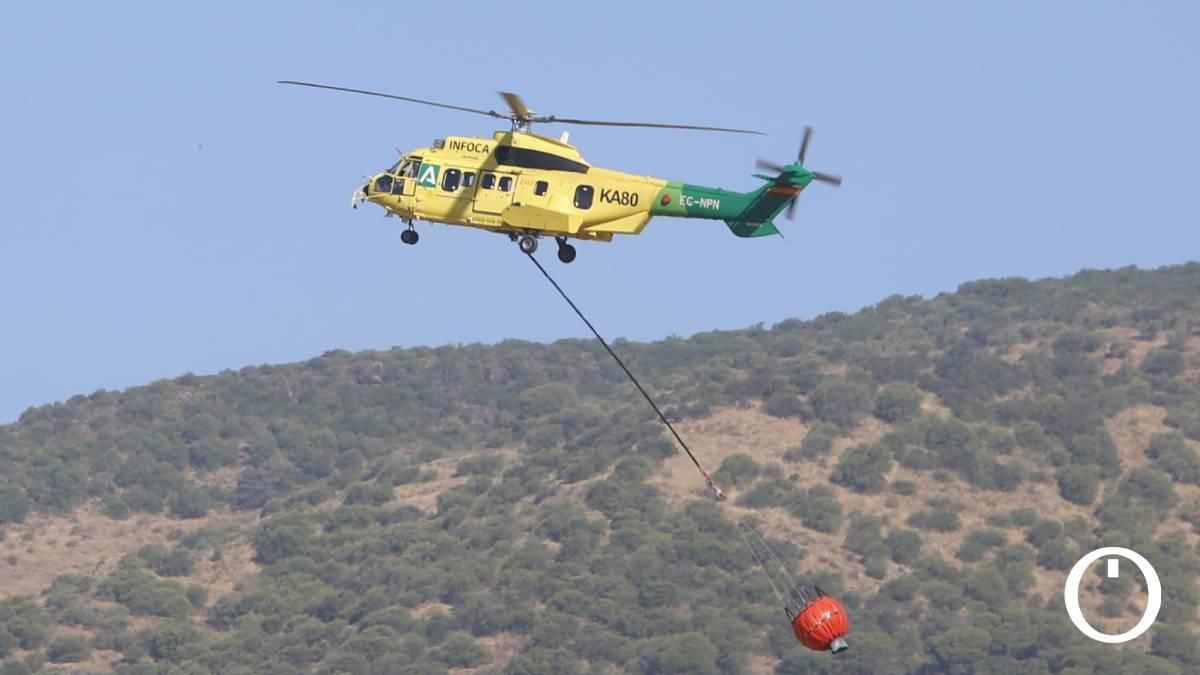 El Puesto de Mando Avanzado contra el incendio de Córdoba, en imágenes