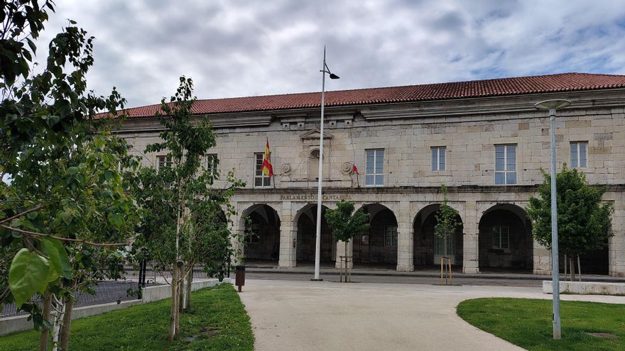Edificio del Parlamento de Cantabria.-ARCHIVO