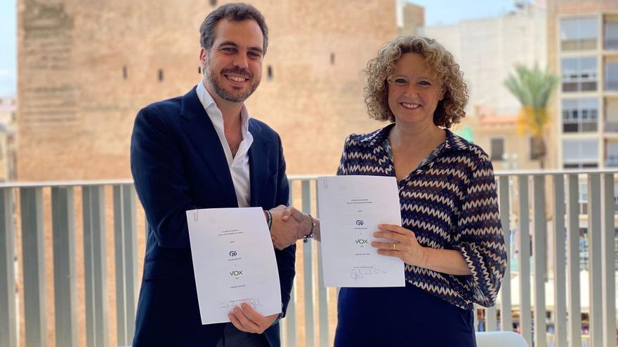 Vox denunció "atajos" irregulares de sus socios del PP en Torrent para contratar a la tele de los obispos valencianos